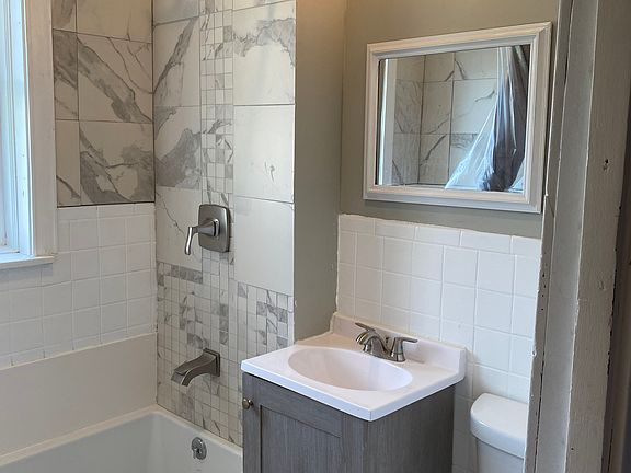 4th image of 6232 S University Ave #3