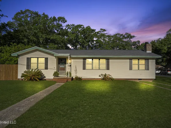 1613 Cahill Dr, Gulfport, MS 39507