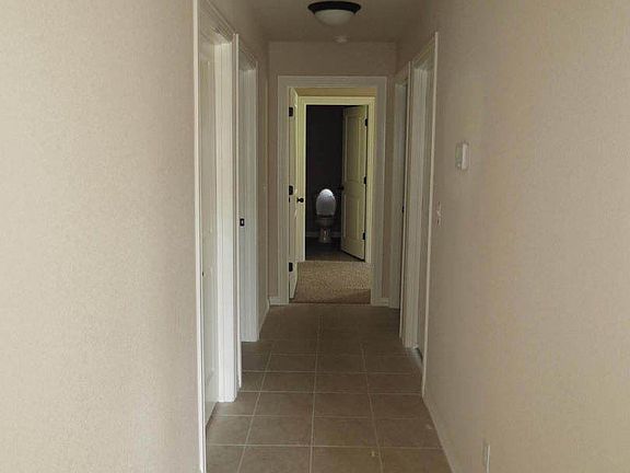 5th image of 861 Crawford Ln