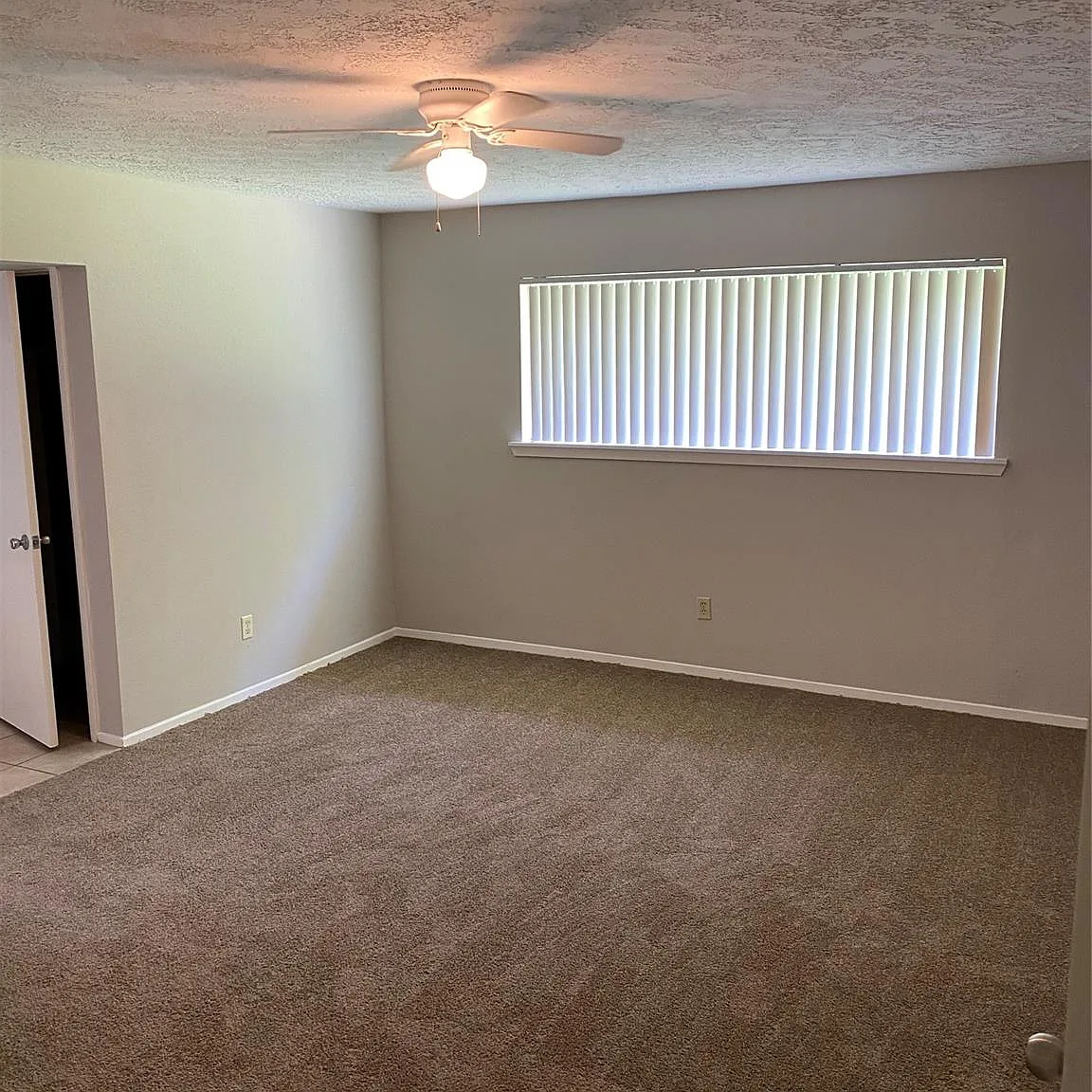 3 bed, 2.0 bath, 1676 sqft, $1,695 — Photo 4