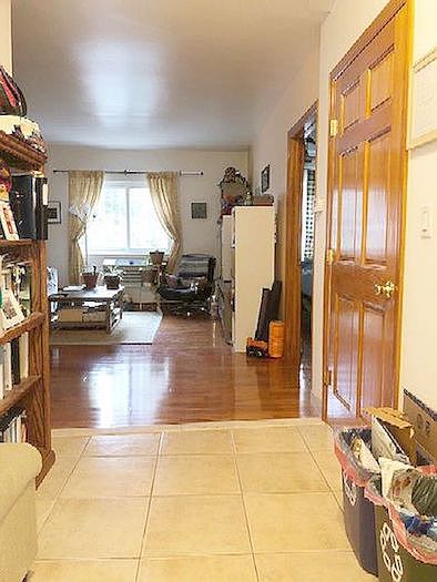 2nd image of 3216 44th St APT 1
