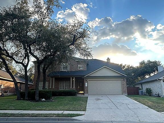3rd image of 1805 Country Squire Dr