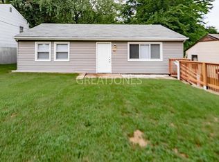 7411 Castro Dr, Saint Louis, MO 63135