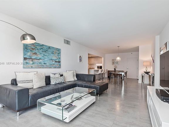 5th image of 2301 Collins Ave APT 507