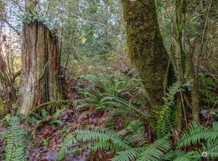 12173 SW Cedarhurst Rd, Vashon, WA 98070