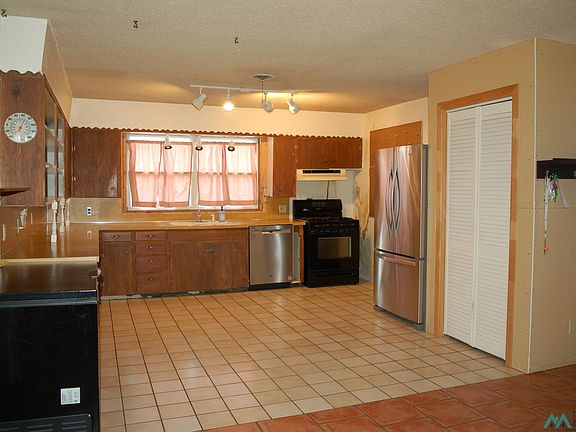 5th image of 229 New Mexico Dr