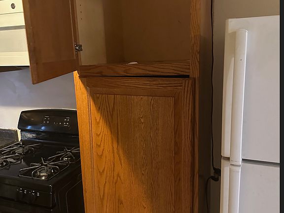 4th image of 15815 W Lexington Ave #1