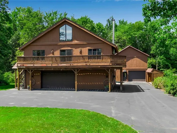 156 Sea Lion Dr, Mayville, NY 14757