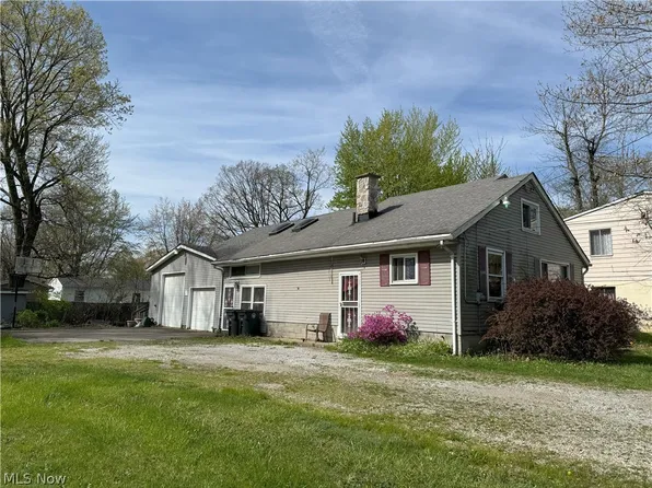 922 Independence Ave, Akron, OH 44310