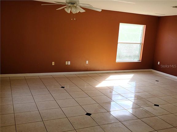 4th image of 1425 Teal Ct