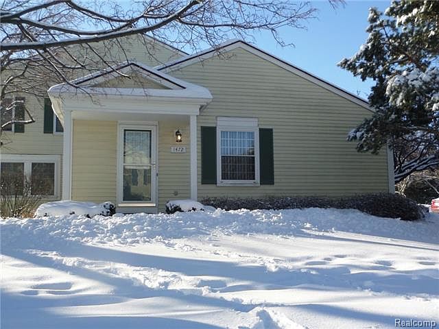 1st image of 1472 Harbor Dr #109