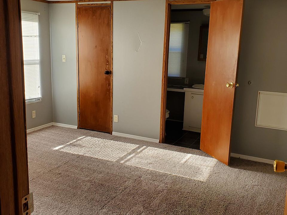 2nd image of 102 Armstead Ave