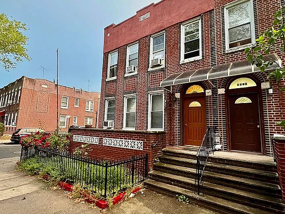 4th image of 1644 66th St