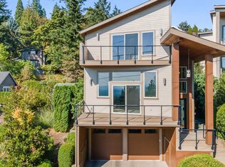 3621 SW Hillside Dr, Portland, OR 97221