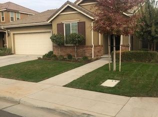 3477 Mecca Ave, Clovis, CA 93619