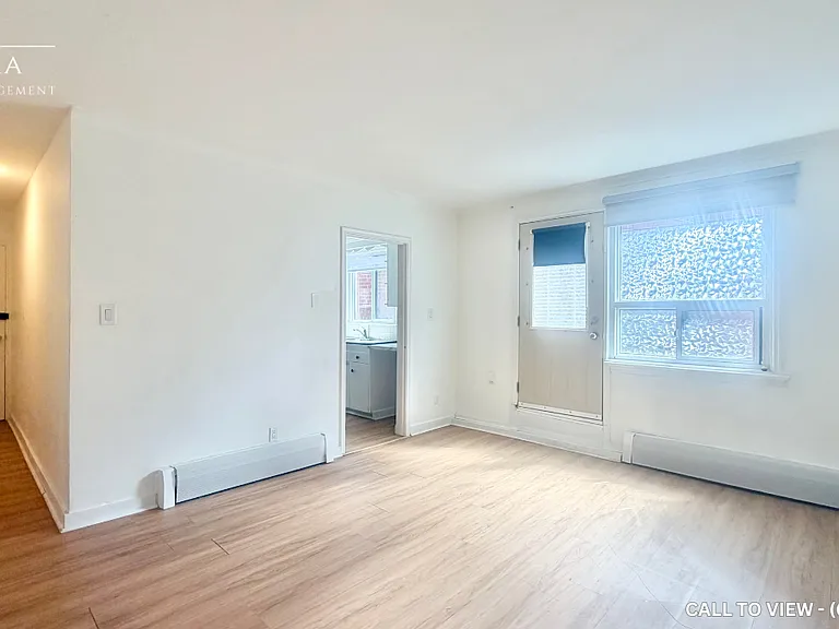 5124 Dundas St W #2 — Photo 3