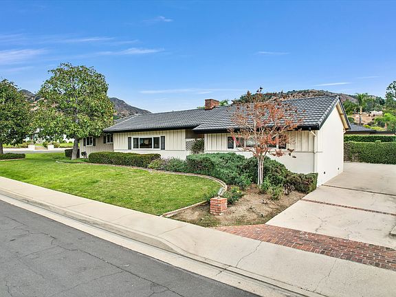 4th image of 1302 Indian Springs Dr