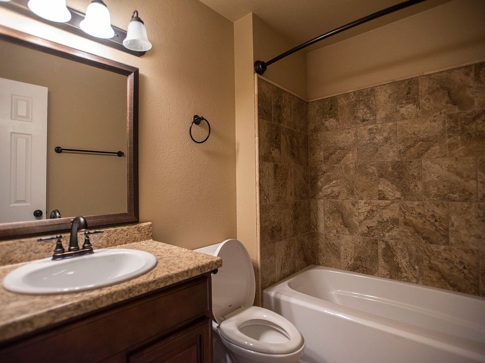 Double Springs Duplex344 & 350 344350 N Double Springs Rd