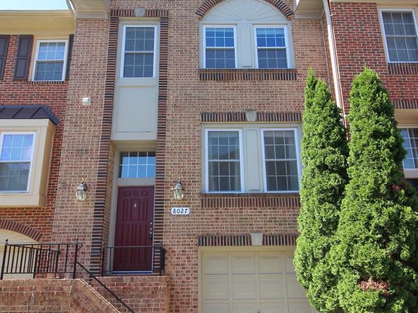 8027 Merry Oaks Ct