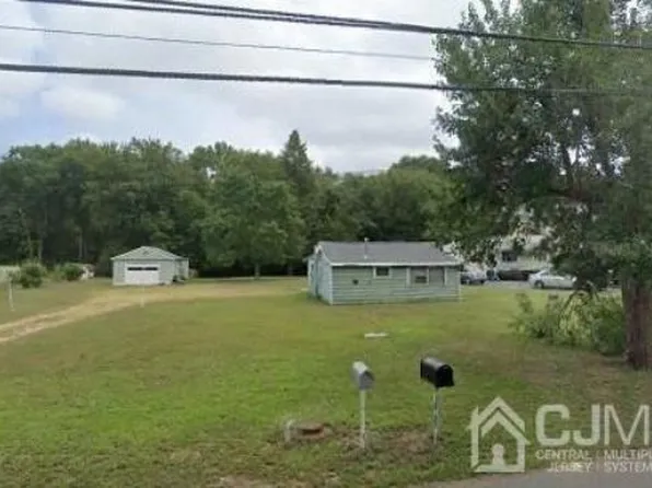 44 Brookside Ave, Old Bridge, NJ 08857