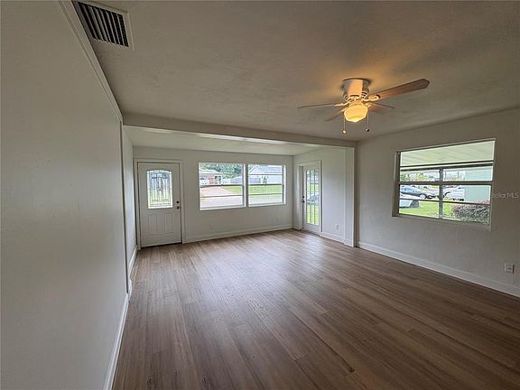 5th image of 2412 DERBYSHIRE AVENUE