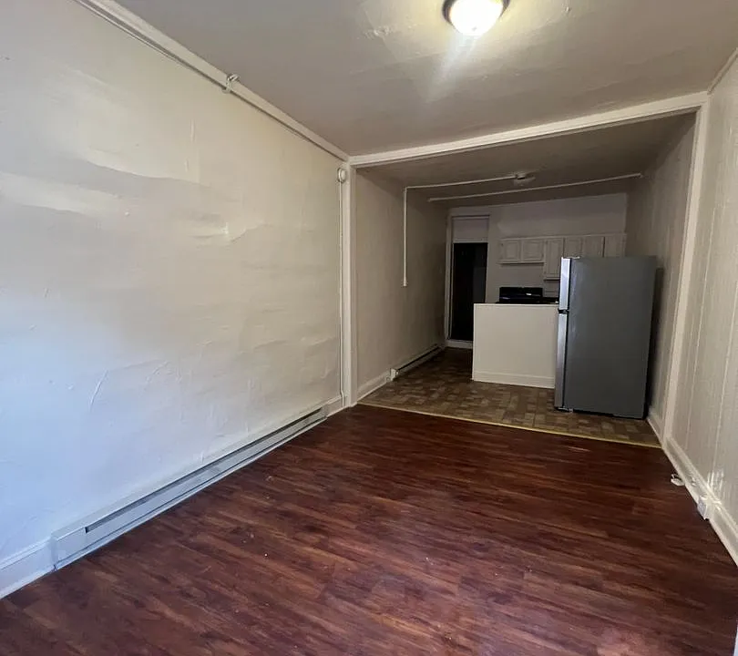312-314 S Queen St