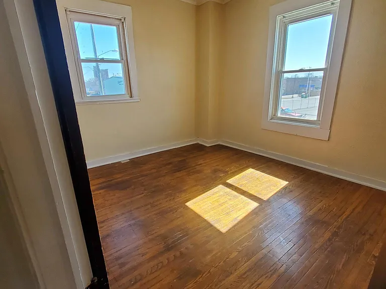 Bedroom #1