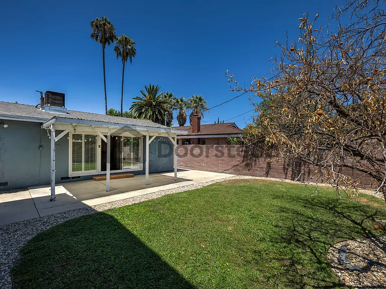 10050 Debra Ave — Photo 27