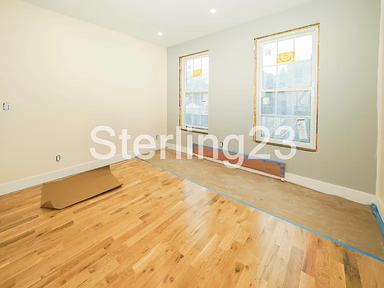 22-60 24th St #2B — Photo 5
