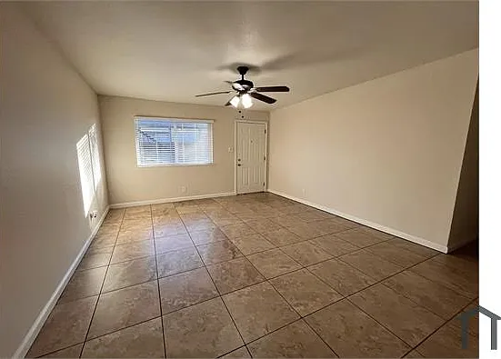 358 N Valeria St — Photo 3