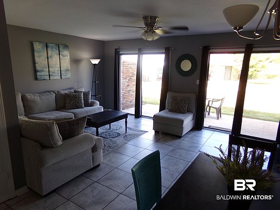 2nd image of 328 Clubhouse Dr #5-C