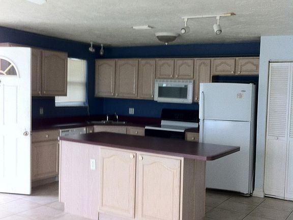 4th image of 3933 S Atlantic Ave APT 2
