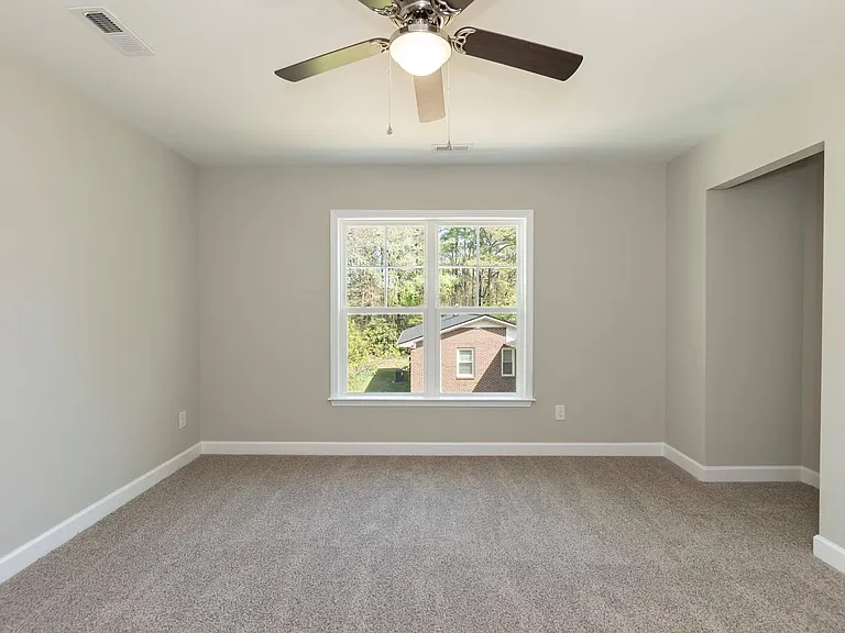 428 N Allen Rd — Photo 17