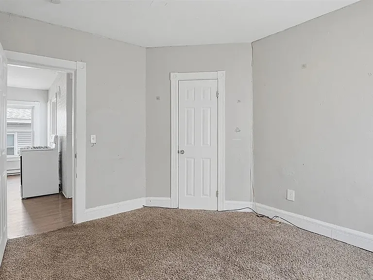 31 Aetna St #3 — Photo 17