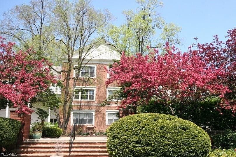 1st image of 15825 Van Aken Blvd APT 102W