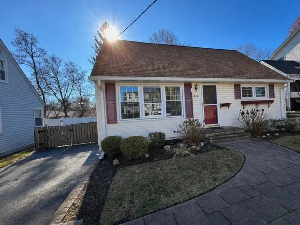 510 Albermarle St, Rahway City, NJ 07065