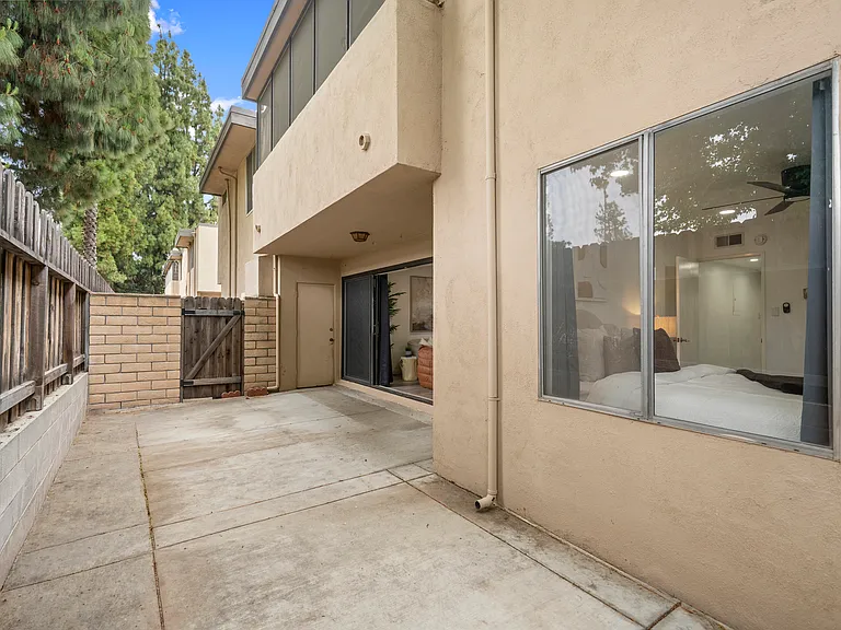 540 Fairview Ave #27 — Photo 12