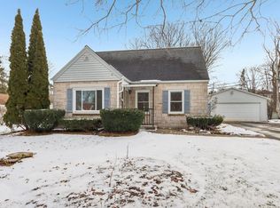 17145 Judith Ln, Brookfield, WI 53005