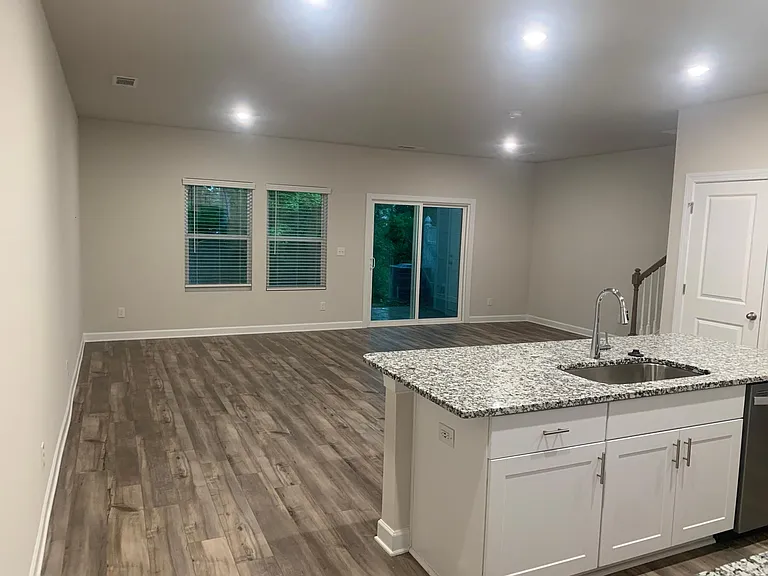 3518 Auburn Curb Rd — Photo 2