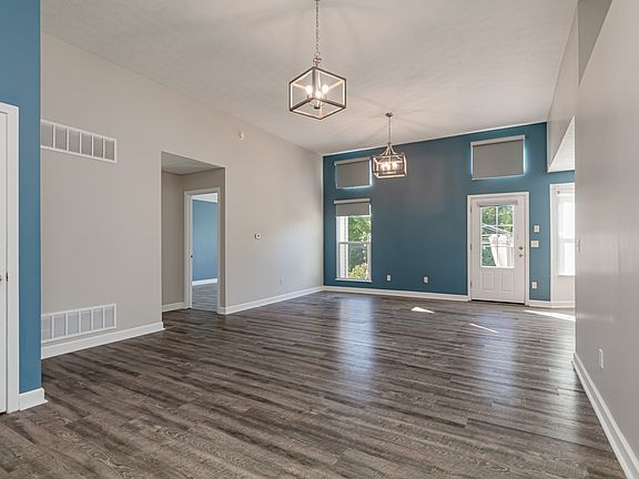 2nd image of 1563 England Dr
