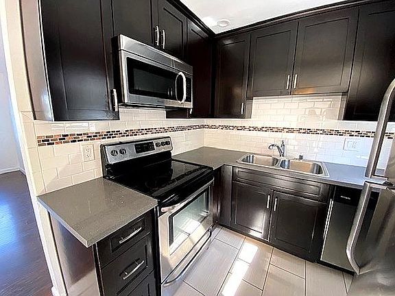 3rd image of 3811 N Figueroa St #5
