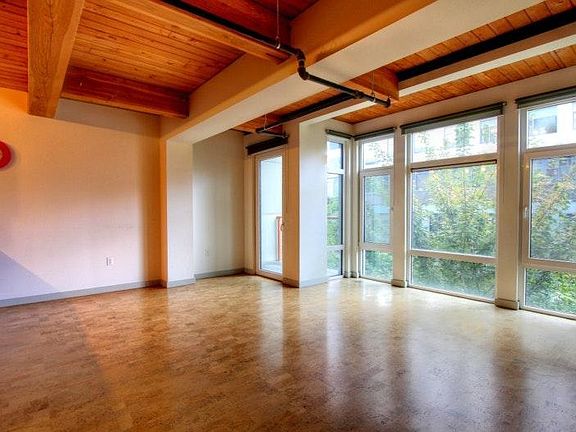 4th image of 401 9th Ave N APT 204