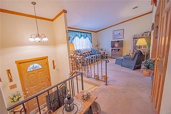 3rd image of 1294 Mary Ct
