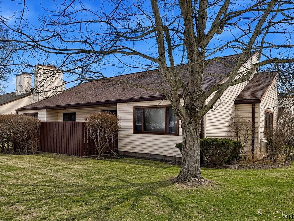 1st image of 53 Old Meadow Dr