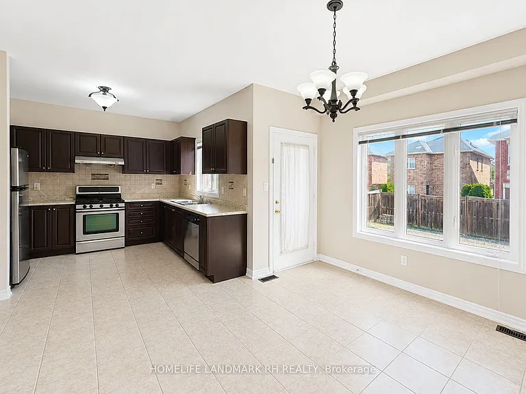 45 Ivory Silk Dr — Photo 8