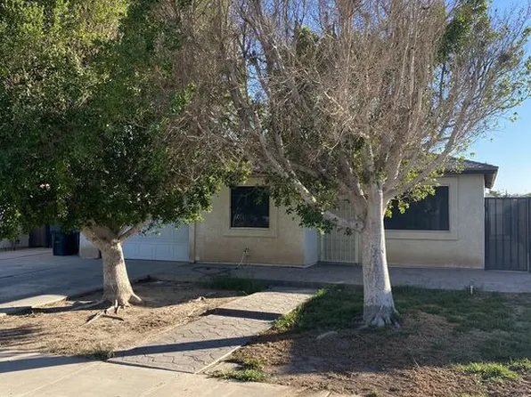 528 Francisco Necochea St, Calexico, CA 92231