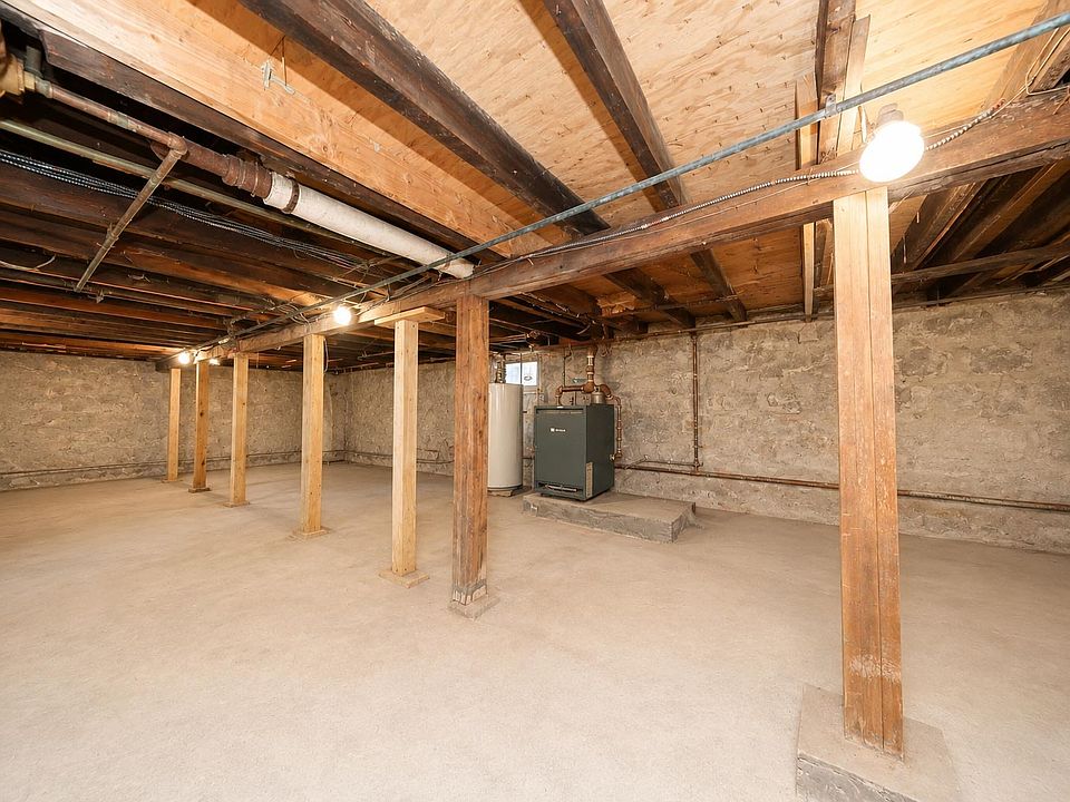 1st image of 30 W End Ave #4