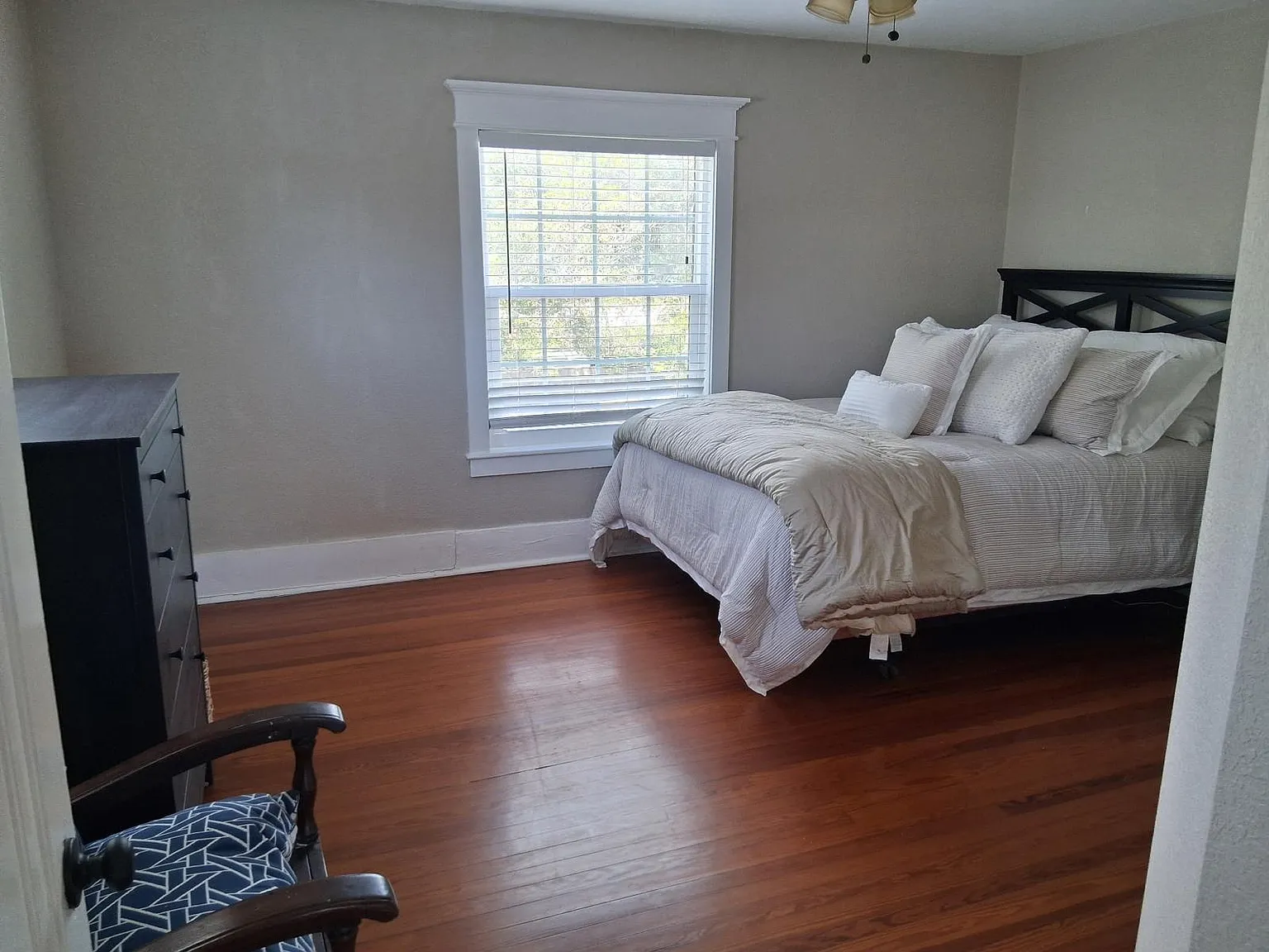 321 Wisteria Rd, - 1 — Photo 4