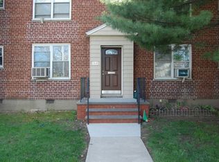 3510 Clearview Expy, Bayside, NY 11361