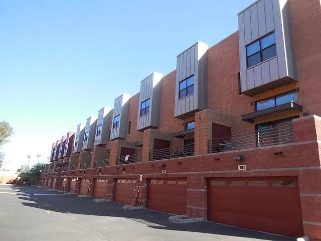 330 S Farmer Ave #103 — Photo 28